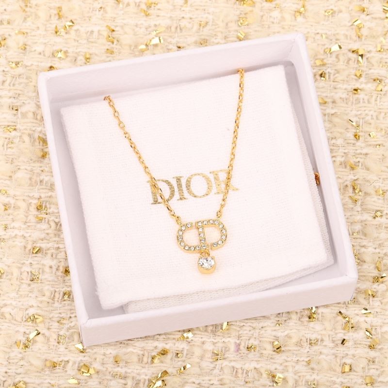 chr1st1an D10r necklaces